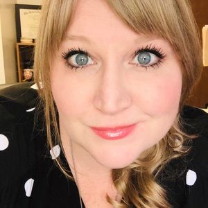 Meet your Posher, Lindsey